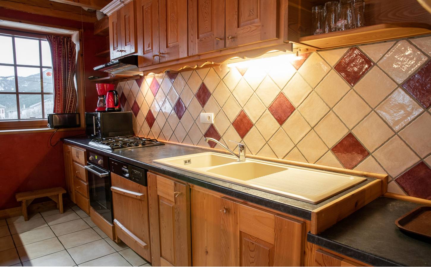 Appartement entier, Appartement "L'erelaz" avec vue sur les montagnes et Wi-Fi in Sollières-Sardières, Massif de la Vanoise