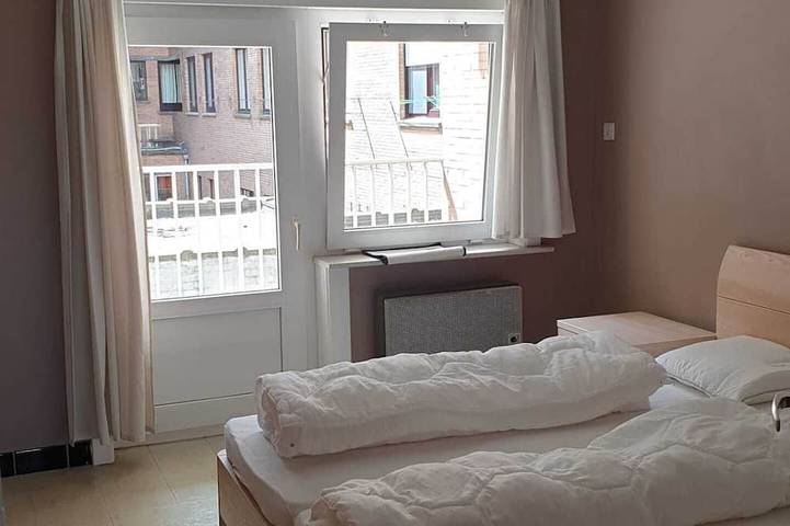 Entire apartment, Appartment with seaside view and 2 parking spaces in Oostduinkerke-Bad, Koksijde