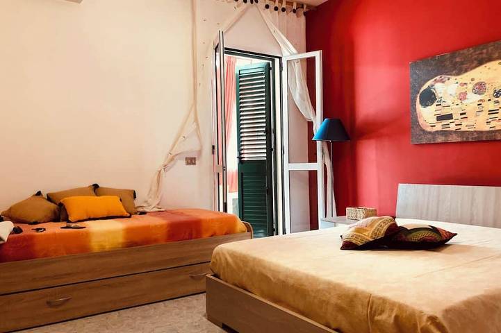 Appartement entier, Homerez - Apt à Baia Verde, balcon in Kudetà Baia Verde Lido, Baia Verde