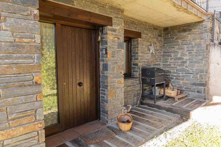 Gîte pour 6 personnes, avec jardin et vue à Enveitg - 3