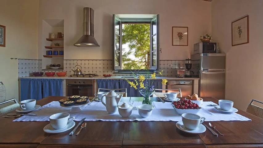 Location de vacances pour 10 personnes, avec Jardin et Piscine à Chiusi - 4