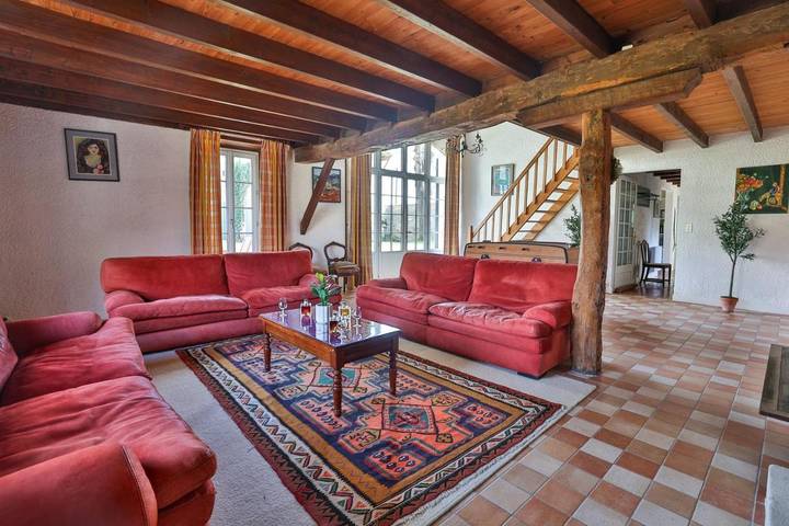 Location de vacances pour 12 personnes, avec jardin ainsi que vue et piscine à Bréville - 4