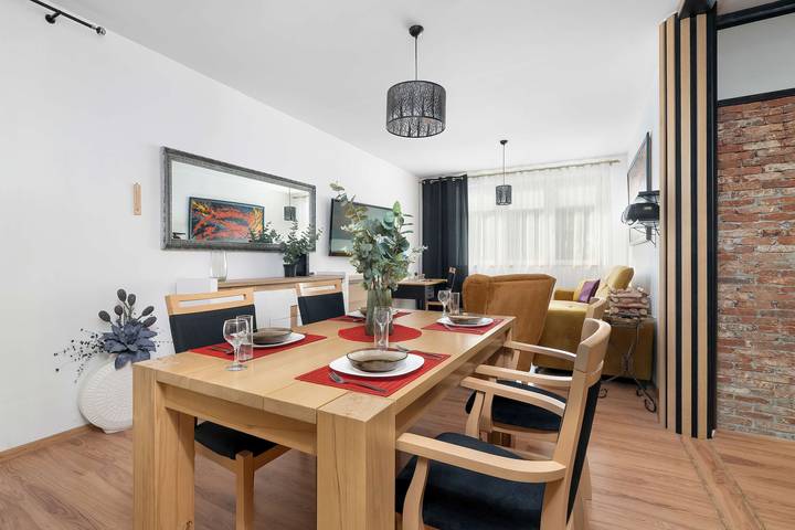 Spacious House in a Quiet Neighbourhood of Poznan by Noclegi Renters in Posen, Großpolen