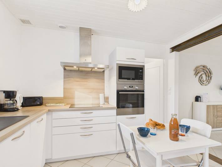 Location de vacances pour 10 personnes, avec terrasse et jardin dans Office De Tourisme De La Tranche Sur Mer - 4