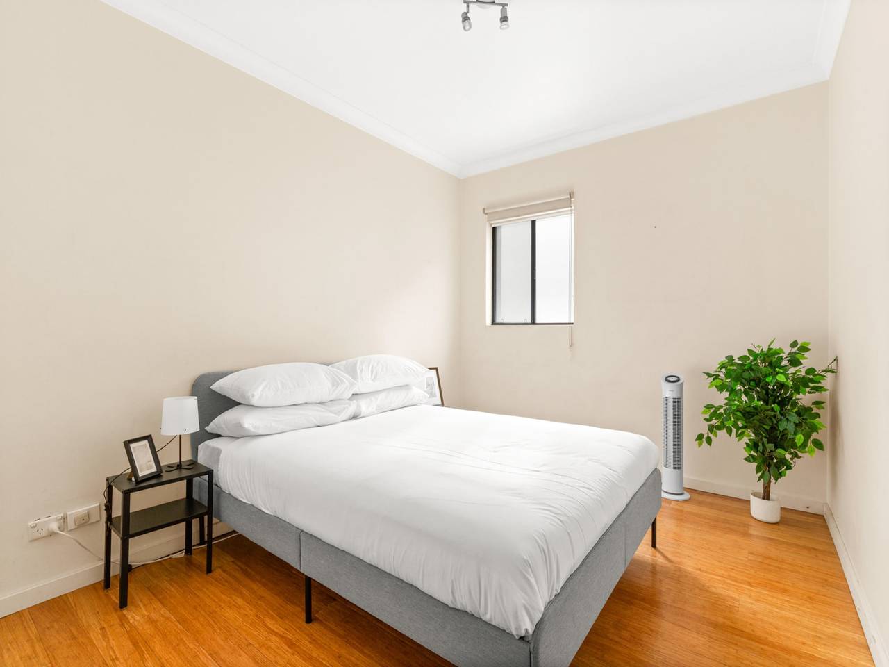 Ganze Wohnung, Schönes 2-Bett-Zimmer mit Balkon in Sydney, New South Wales