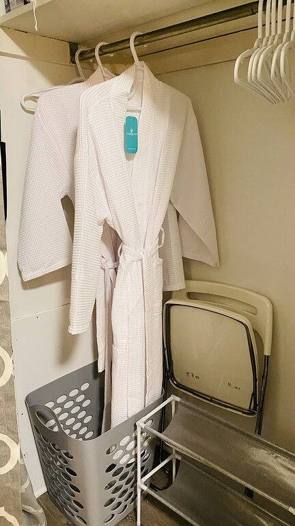 Ganze Wohnung, Cozy -Center of Attention- w/fireplace, free laundry & full kitchen in Philadelphia, Philadelphia County