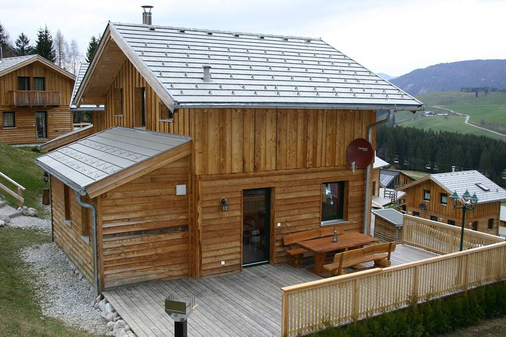 Holiday Annaberg in a fantastic panoramic location in the middle of skiing and hiking in Annaberg-Lungötz, Tennengau