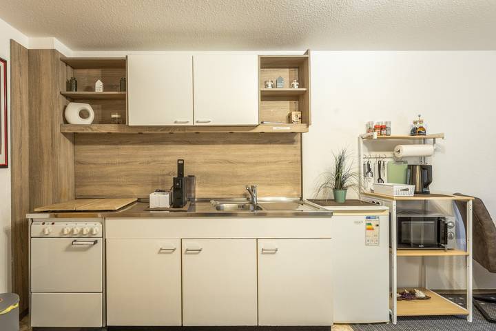 Ganzes Studio, '1 Zimmer - Apartment 1. Ug' mit Wlan in Stadt Hufingen, Hüfingen