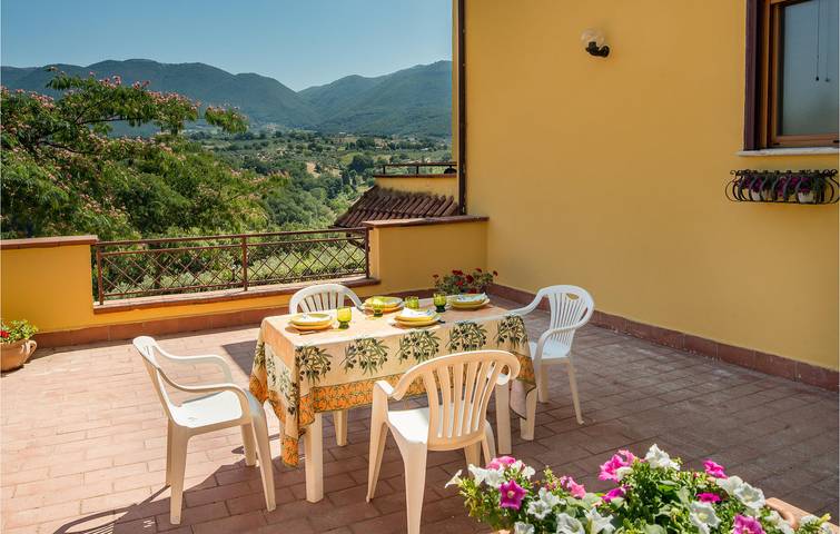 Torri in Sabina Apartment mit Pool und Terrasse in Torri in Sabina, Rieti Provinz