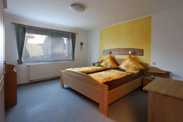 Ganze Ferienwohnung, 4-Bett-Ferienwohnung Sonnenblume in Manderscheid, Bernkastel-Kues & Umgebung
