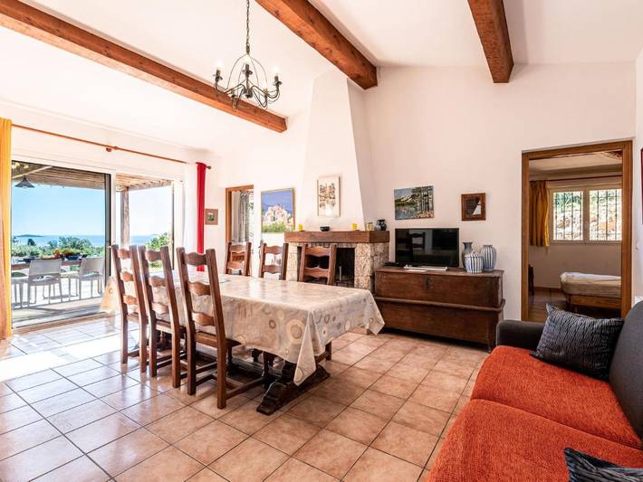 Location de vacances pour 7 personnes, avec terrasse dans Plage de la Palombaggia - 4