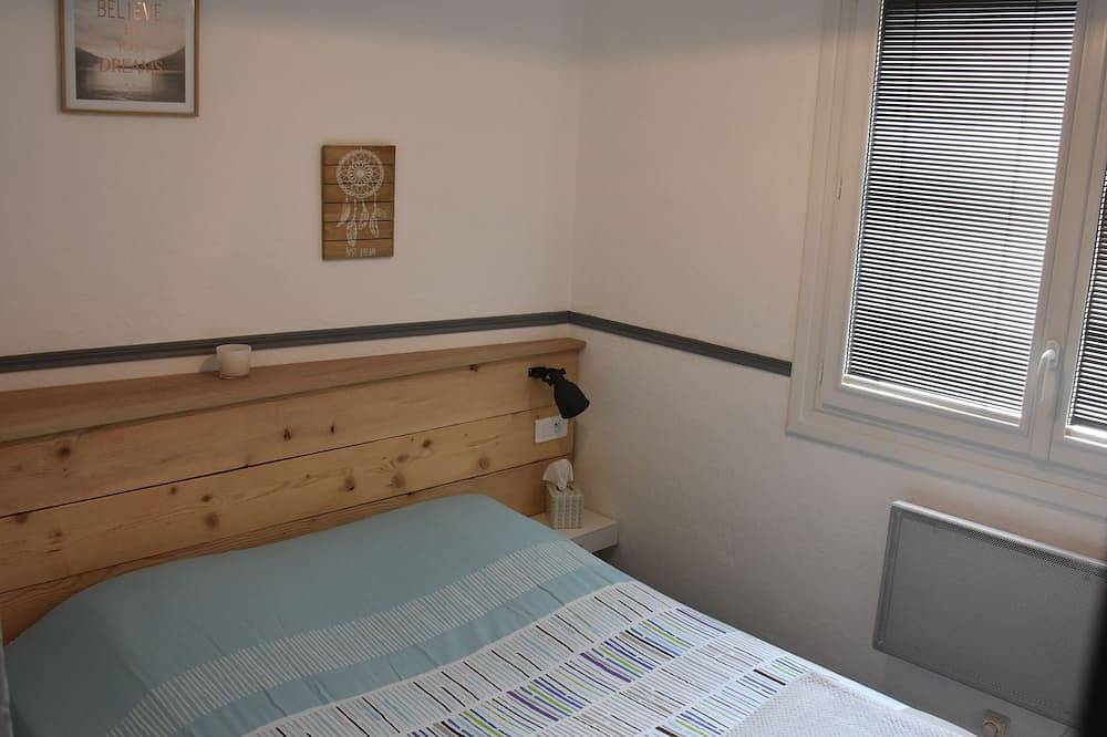 Superb air-conditioned villa - Breathtaking view - Swimming pool, Jacuzzi in Vidauban, Région de Draguignan