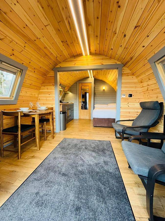 Vakantiehuis voor 2 personen, met uitzicht op het meer en terras in Fort William