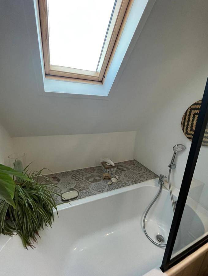 Gîte pour 2 personnes, avec vue dans Santes