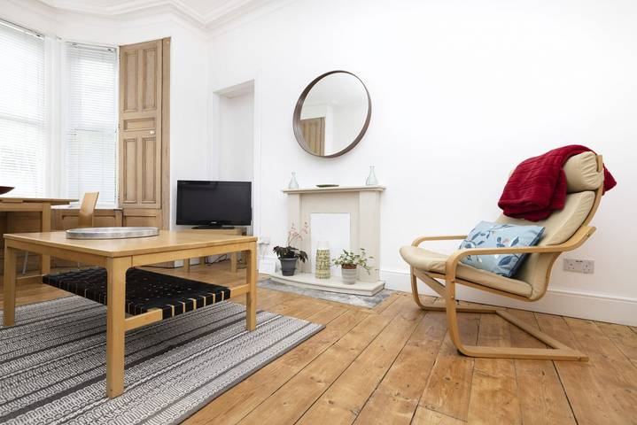 Ganze Wohnung, Ferienwohnung für 2 Personen mit Garten in Leith, Edinburgh