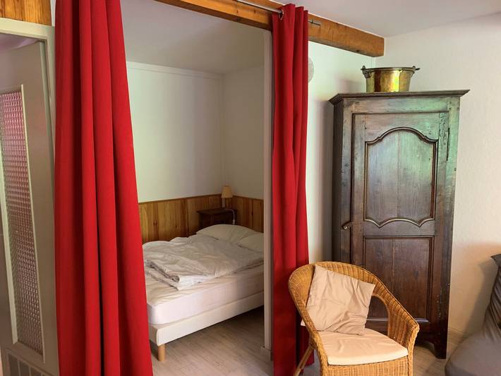Ganze Wohnung, Apartment 6 Pers, nah an Pisten, mit Parkplatz in Le Sauze, Enchastrayes