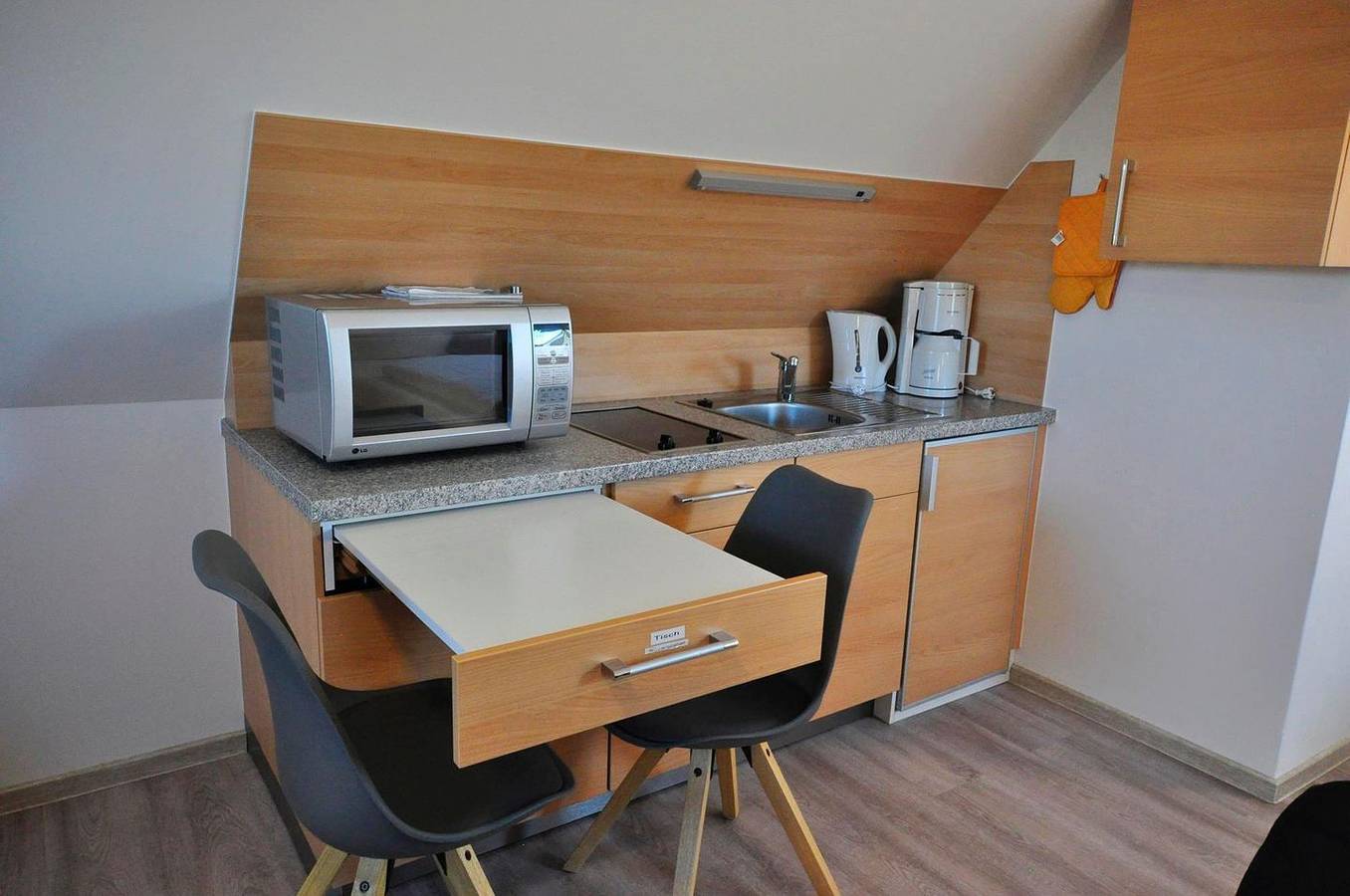 Ganze Wohnung, Ferienwohnung Ferdinand Magellan Deichringstr. 8 Whg. 6 in Neuharlingersiel, Landkreis Wittmund