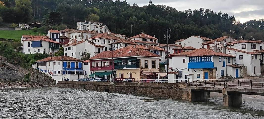 Hôtel pour 3 personnes, avec Balcon et Vue dans Tazones - 3