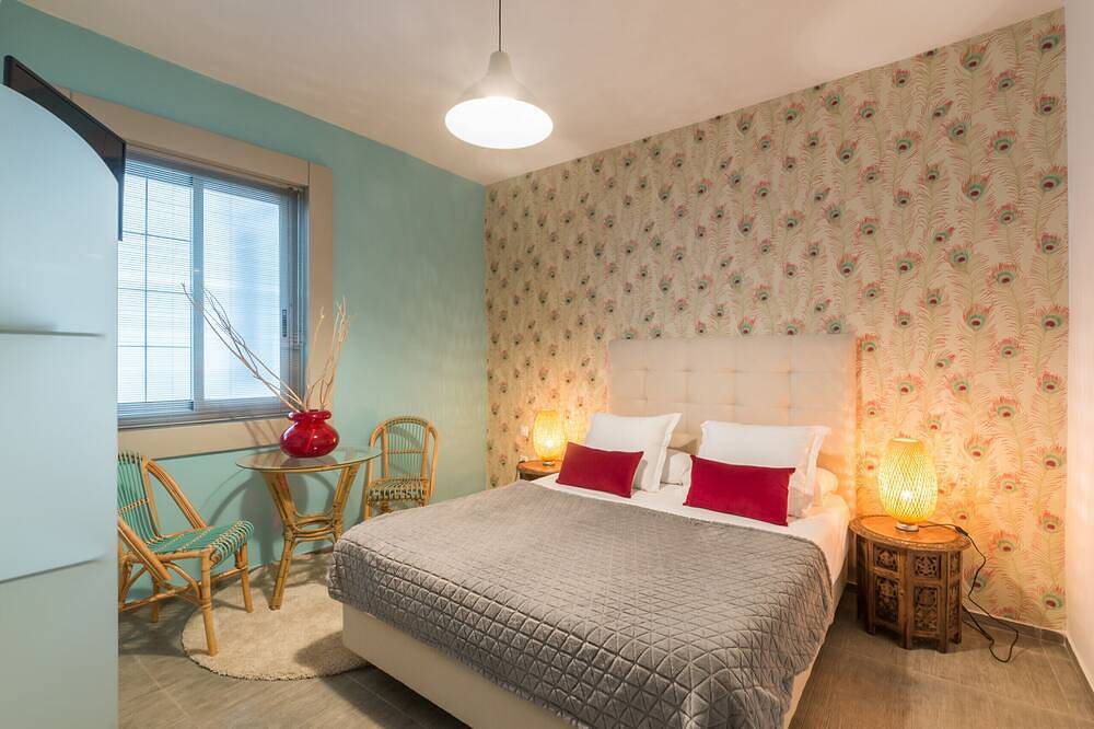 Entire apartment, Santa Ana Boutique Vi apartment in Madrid in Centro (Madrid), Madrid