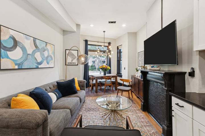 Appartamento per 14 persone, con giardino e balcone, adatto a famiglie con bambini in Washington D.C.