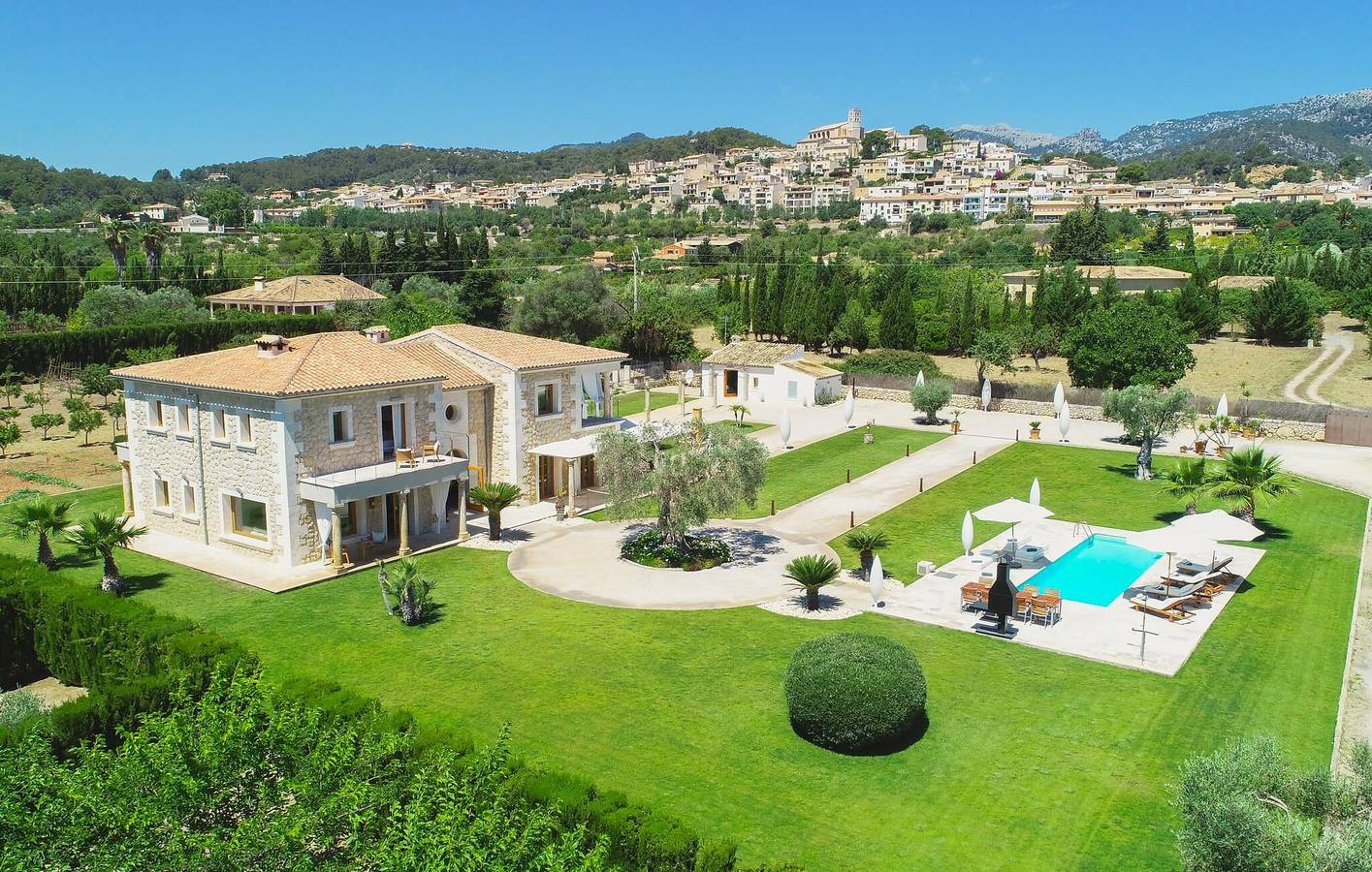 Modernes Apartment mit Pool 2km vom Zentrum von Selva in Selva, Mallorca Inselmitte