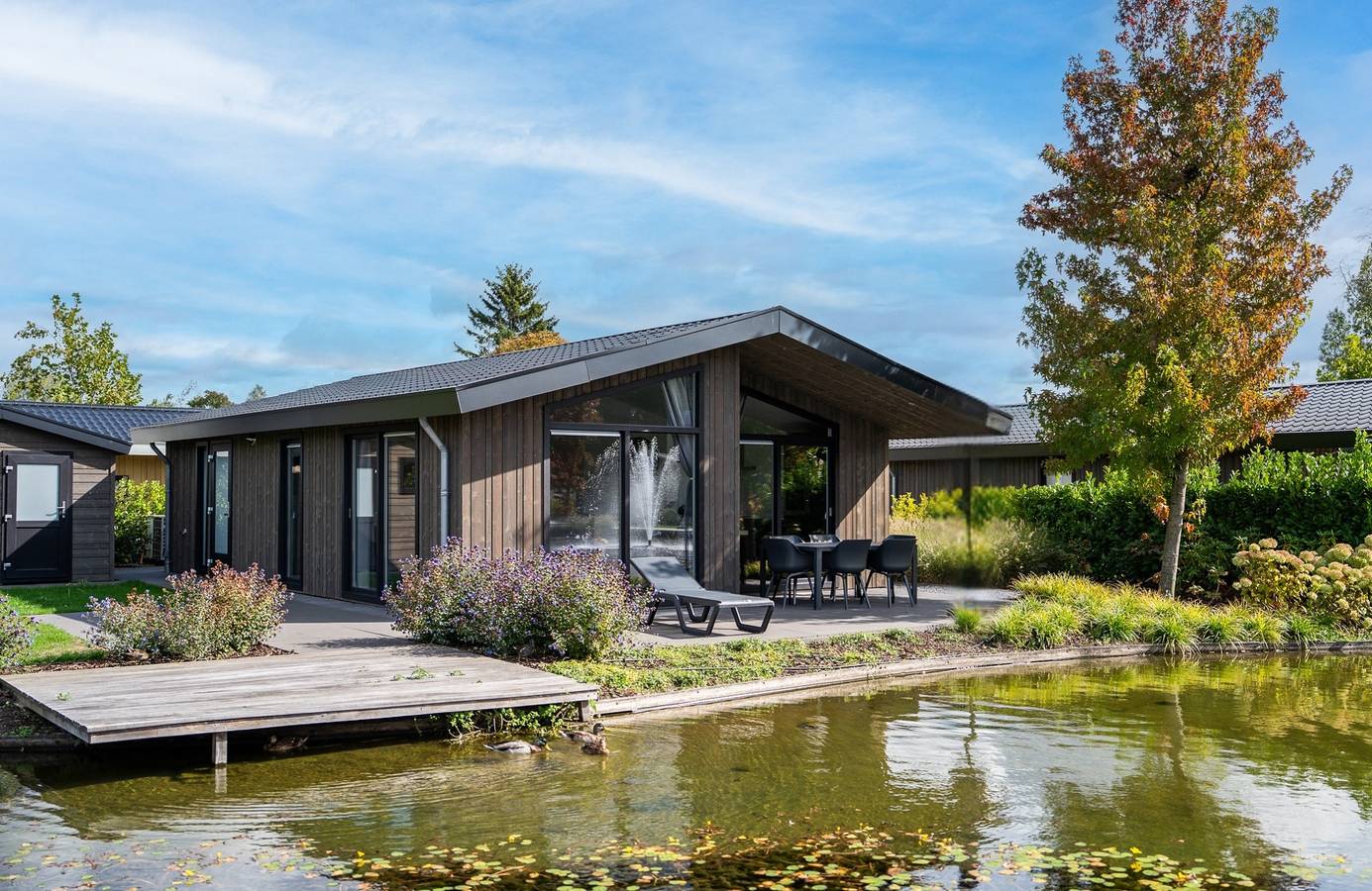 Vakantiepark Molenvelden — Watervilla Luxe | 6 people in Veldhoven, North Brabant