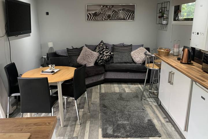 Chalet for 4 people, with garden and terrace, with pets in North-Wales