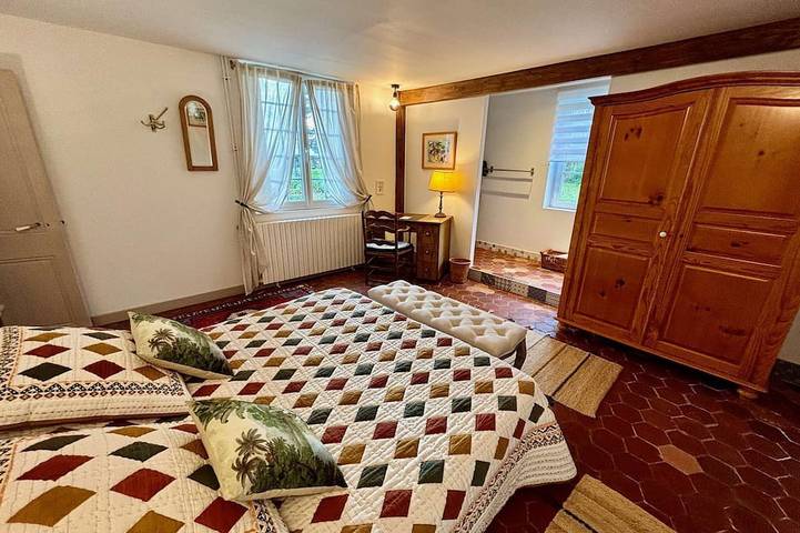 Gîte pour 10 personnes, avec jardin à Épégard - 3