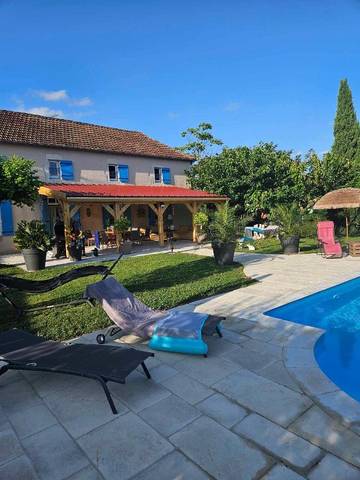 Chambre d’hôte pour 2 personnes, avec vue et terrasse ainsi que jardin et piscine à Villeneuve-sur-Lot