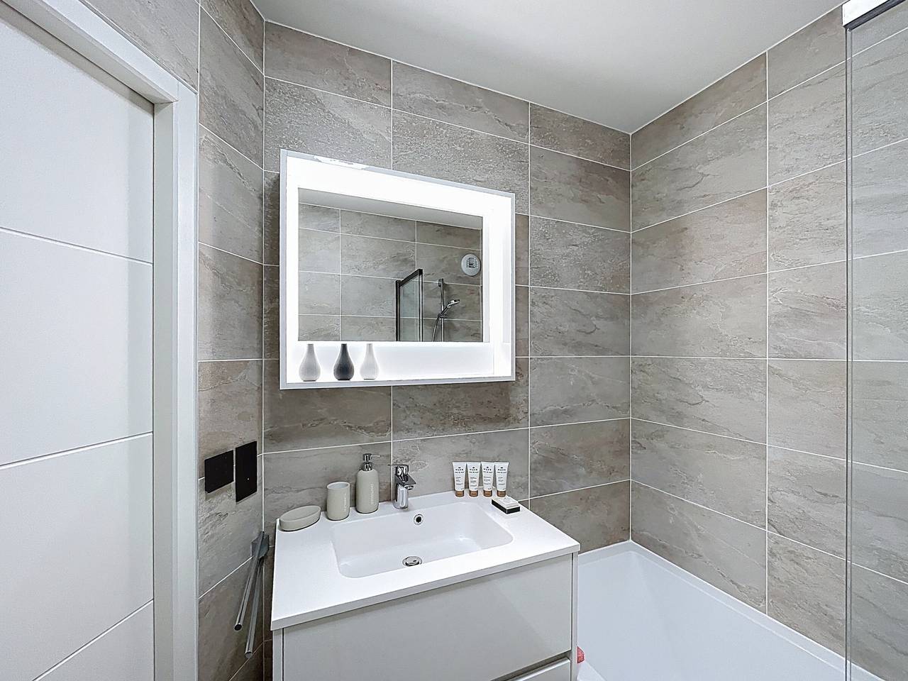 Ganze Wohnung, Wohnung 4 Pers. Les Gets nahe Pisten mit Parkplatz in Les Gets, Region Bonneville