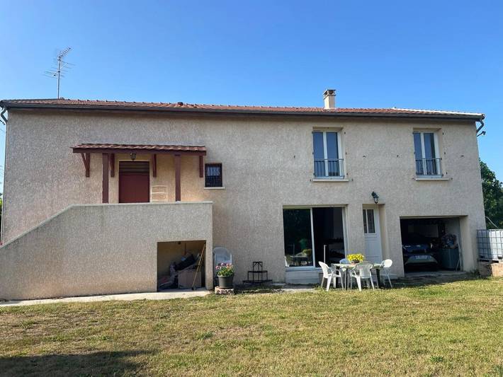 Gîte pour 4 personnes, avec vue et jardin à Donnemarie-Dontilly - 2