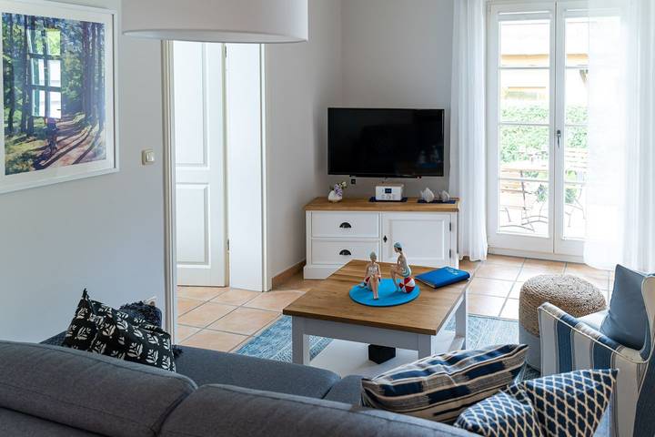 Ferienwohnung für 3 Personen, mit Garten und Ausblick in Dierhagen - 2