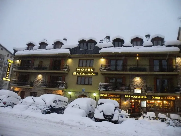 Hôtel pour 2 personnes, avec terrasse et vue - 1