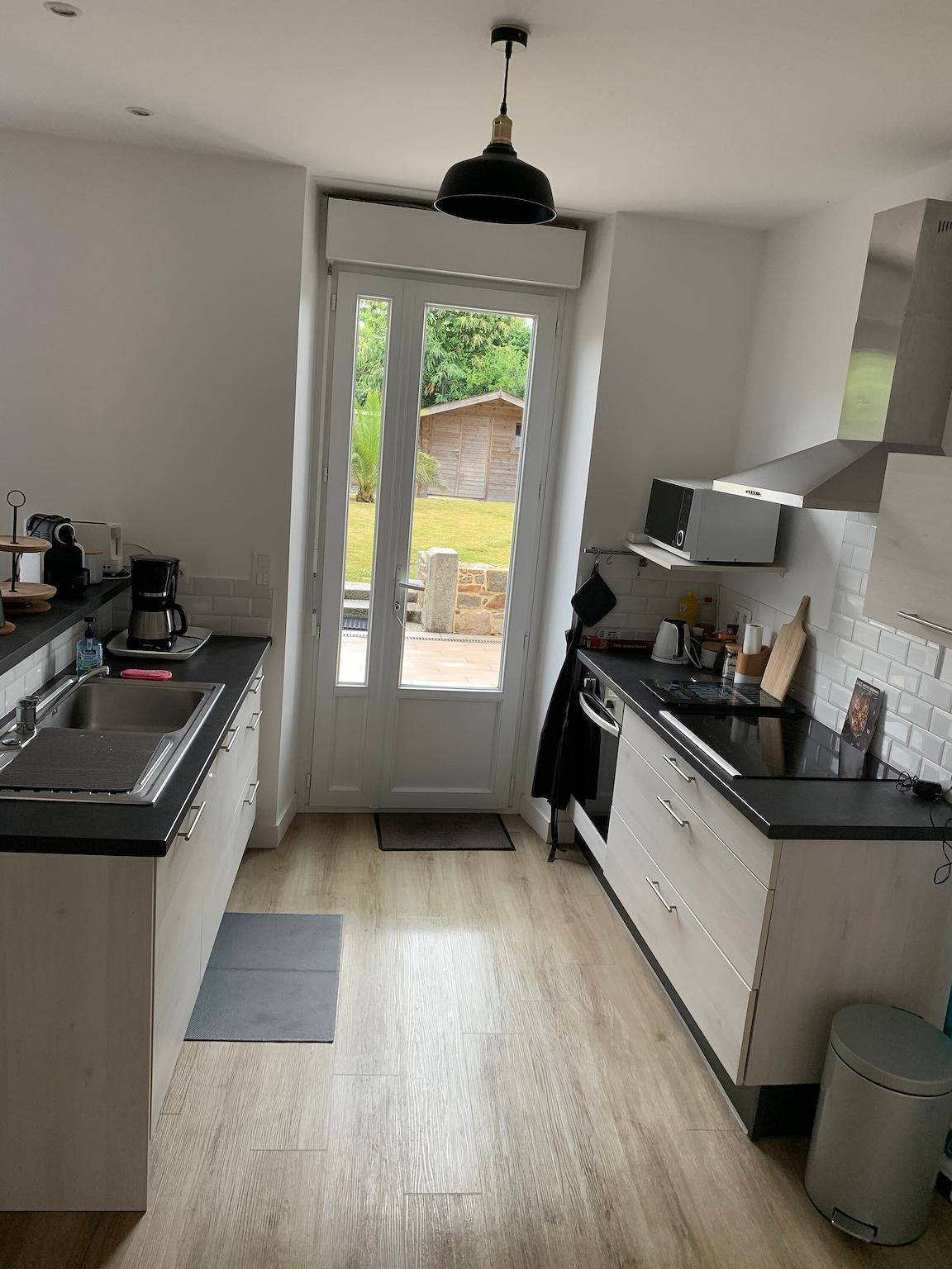 Appartement entier, Appartement Joli T2 Jardin Privé Centre Ville avec terrasse et Wi-Fi in Saint-Brieuc, Côte de Goëlo