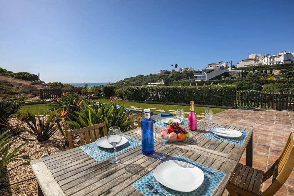 Casa da Falesia - Haus in erster Linie zum Meer mit 2 Schlafzimmern und Privatpool in Benagil, Faro Distrikt