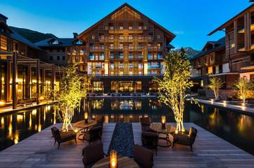 Hôtel pour 4 personnes, avec piscine et sauna ainsi que jardin et jacuzzi, adapté aux familles à Andermatt