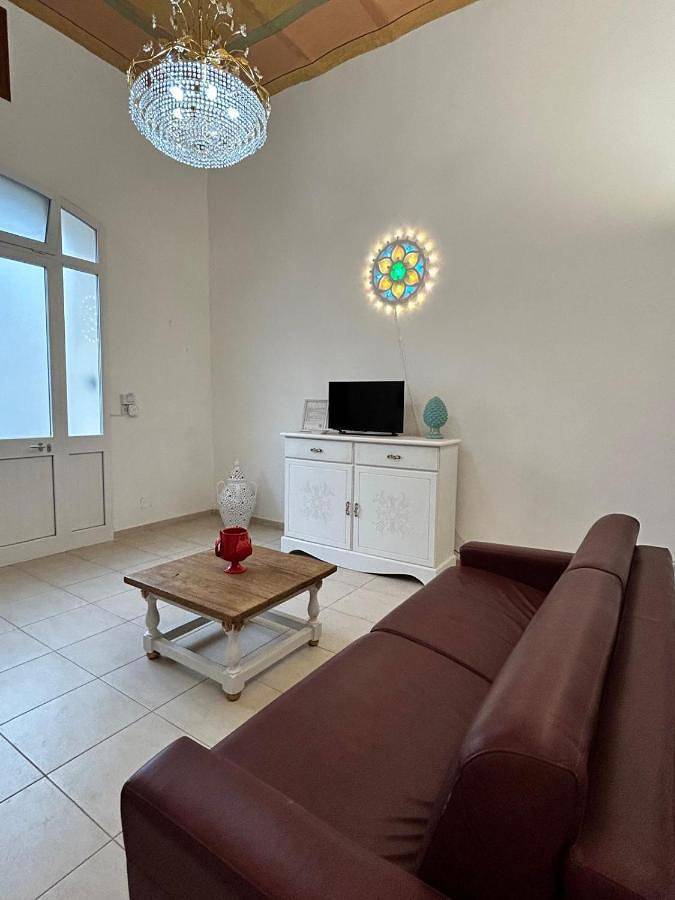 Apartment - Ground Floor in Mola di Bari, Provincia di Bari