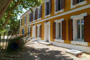 Gîte pour 6 personnes, avec piscine et jardin à Ventabren