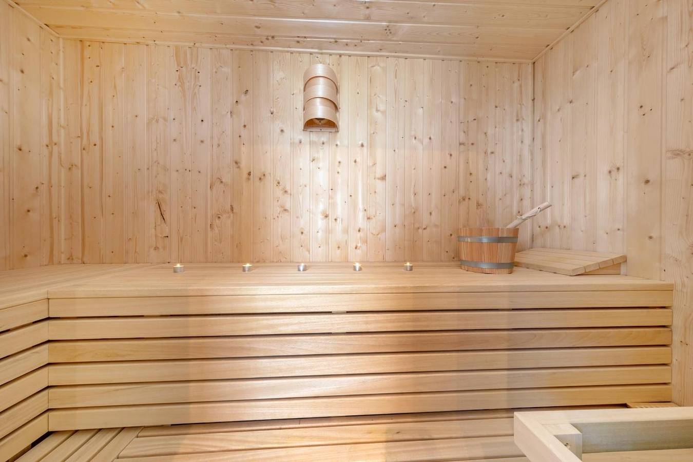 Traumhaus mit Sauna und Kamin für 8 Personen mitten im Herzen vom Ostseeheilbad Zingst in Zingst, Fischland - Darß - Zingst