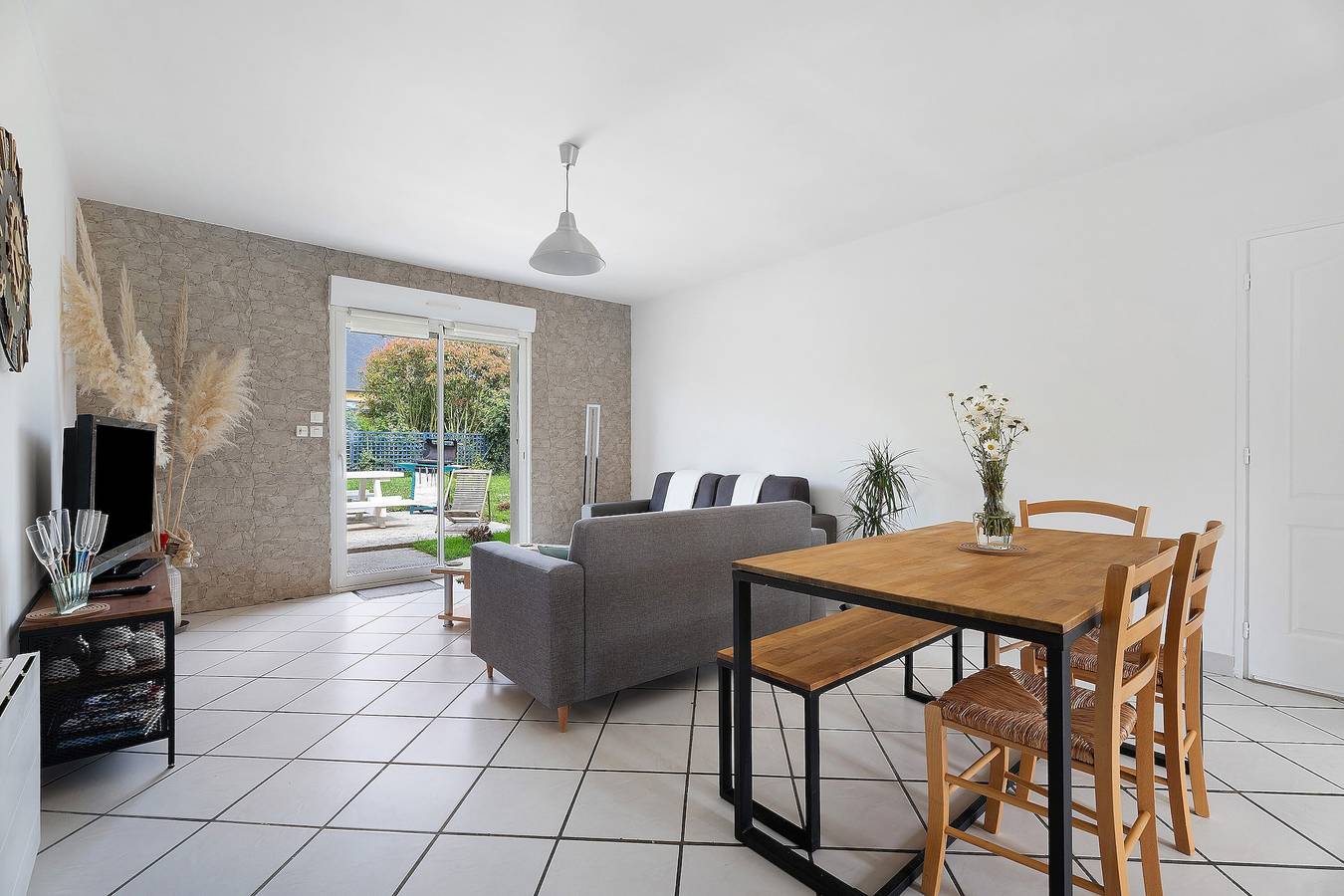 Maison à 10 min de Saint Malo  in Saint-Méloir-des-Ondes, Baie du Mont-Saint-Michel