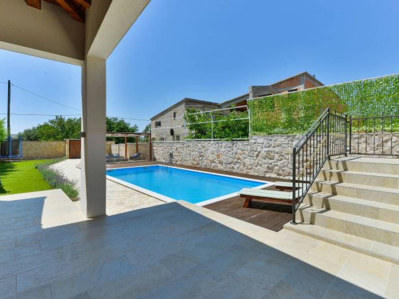 Stone villa Anita with pool in Galovac, Zadar