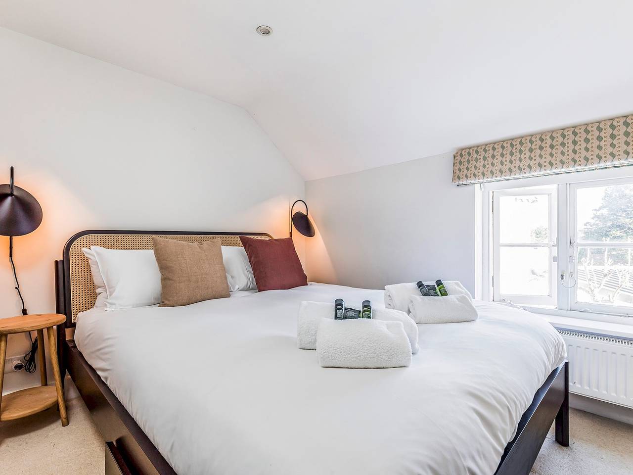 Charming Downland Cottage - Pass the Keys in Funtington, South Downs