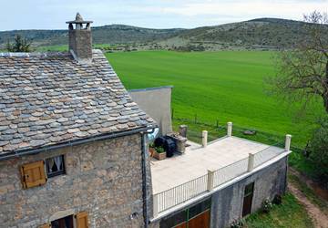 Gîte pour 5 personnes, avec terrasse dans Gorges du Tarn Causses