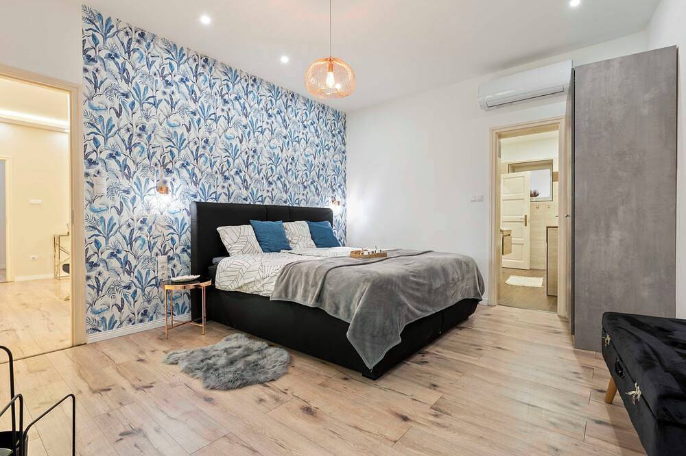 Ganze Wohnung, 2-bedroom apartment in Pécs in Pecs, Kleingebiet Fünfkirchen