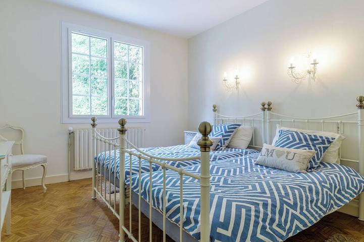 Location de vacances pour 10 personnes, animaux acceptés dans Lac de Chambon - 2