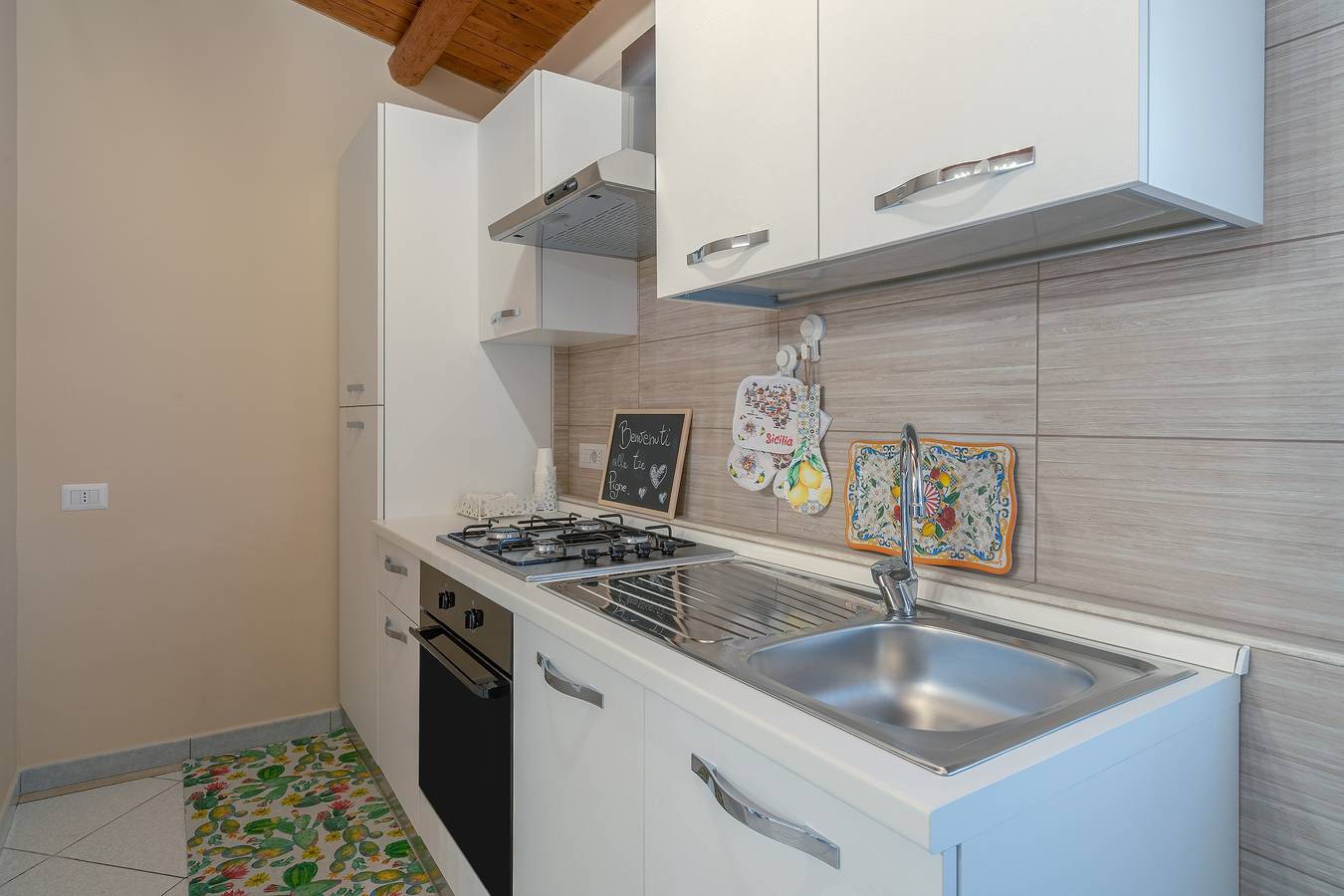Appartamento 'Le Tre Pigne' con balcone, Wi-Fi e aria condizionata in Floridia, Siracusa e dintorni