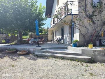 Gîte pour 6 personnes, avec terrasse et vue à Amancy
