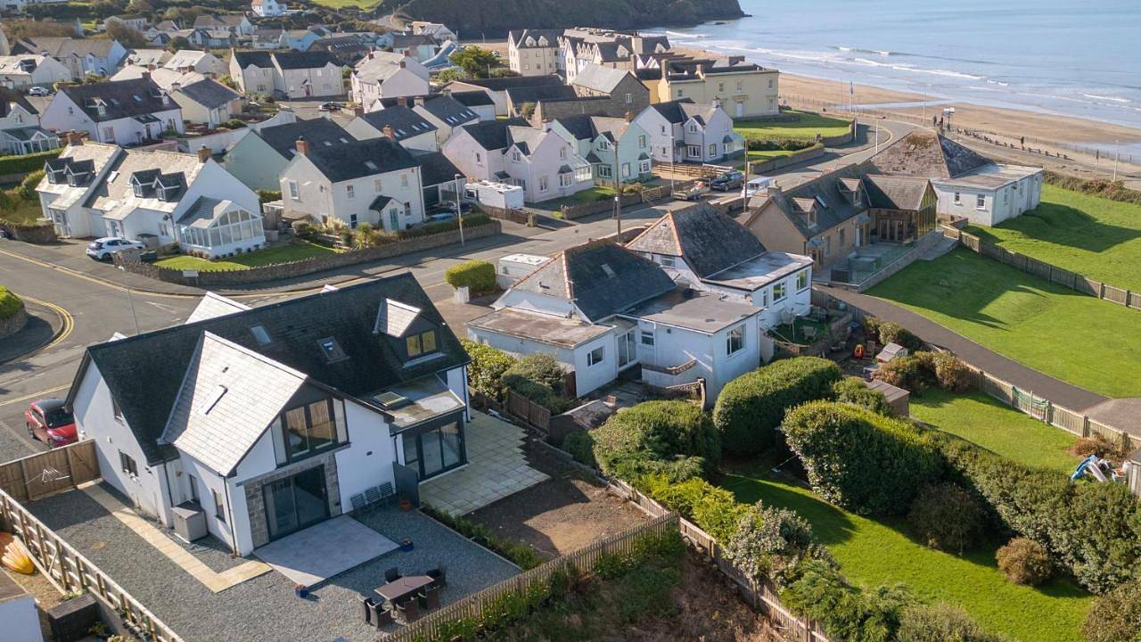 Four-Bedroom House in Broad Haven, Pembrokeshire