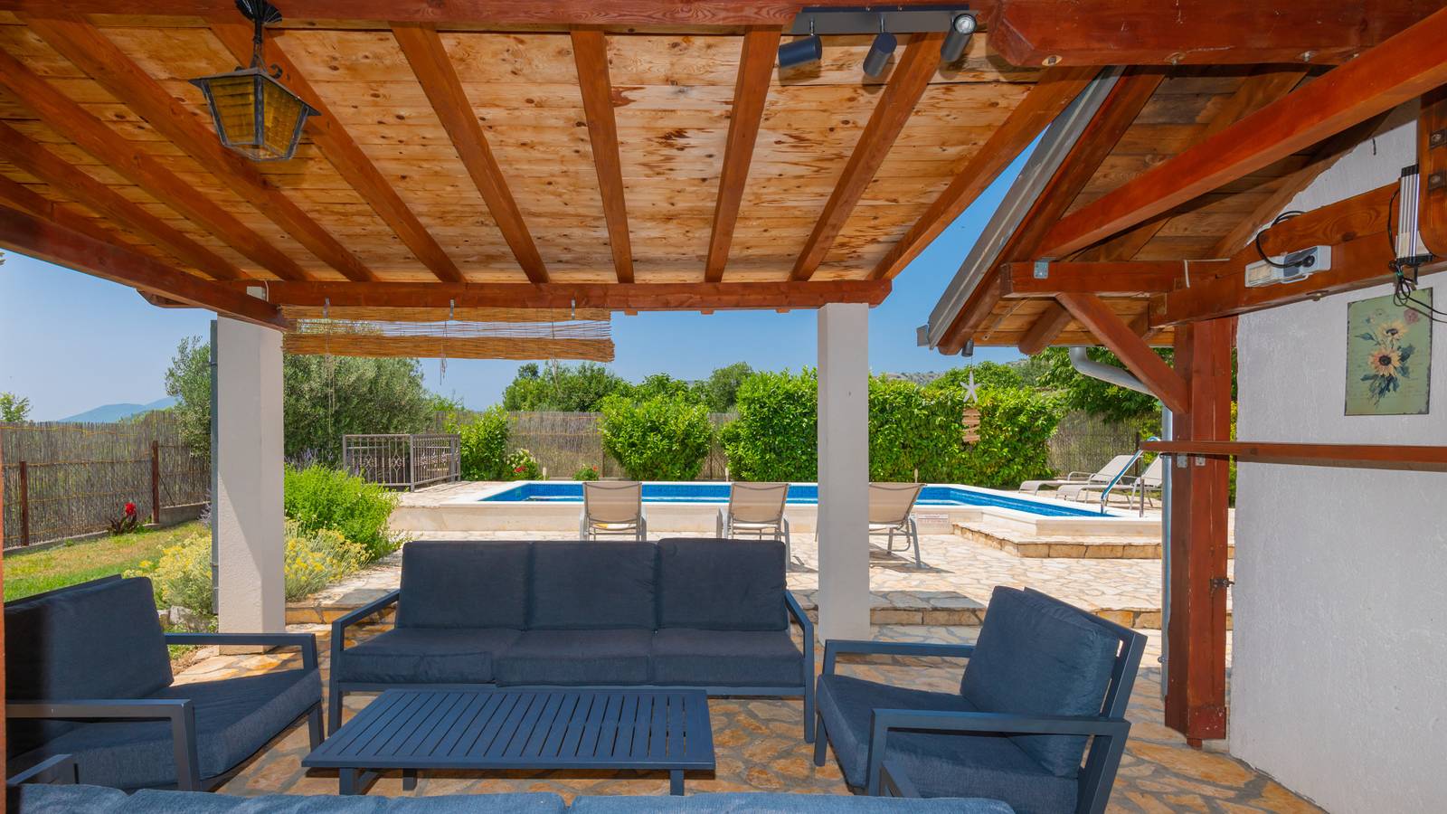 Villa Ivka-Omiš by Villas Guide in Dalmatinisches Zagora