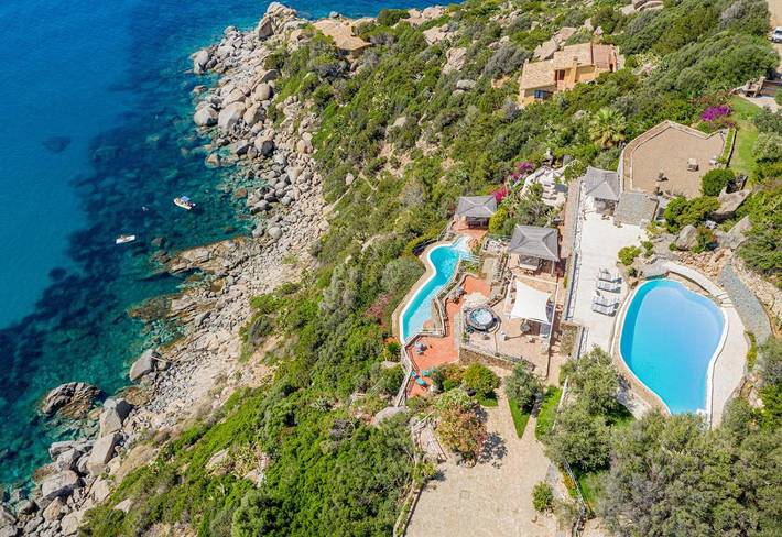 Villa per 25 persone, con giardino e piscina nonché panorama, con animali domestici in Torre delle Stelle
